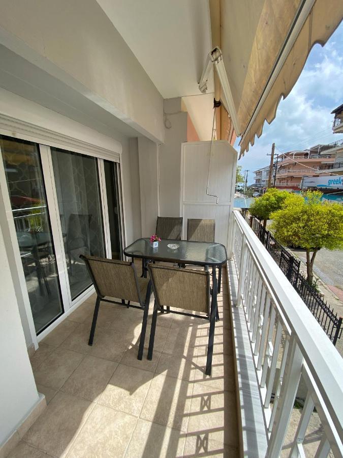 Eden Suite Paralia Bagian luar foto