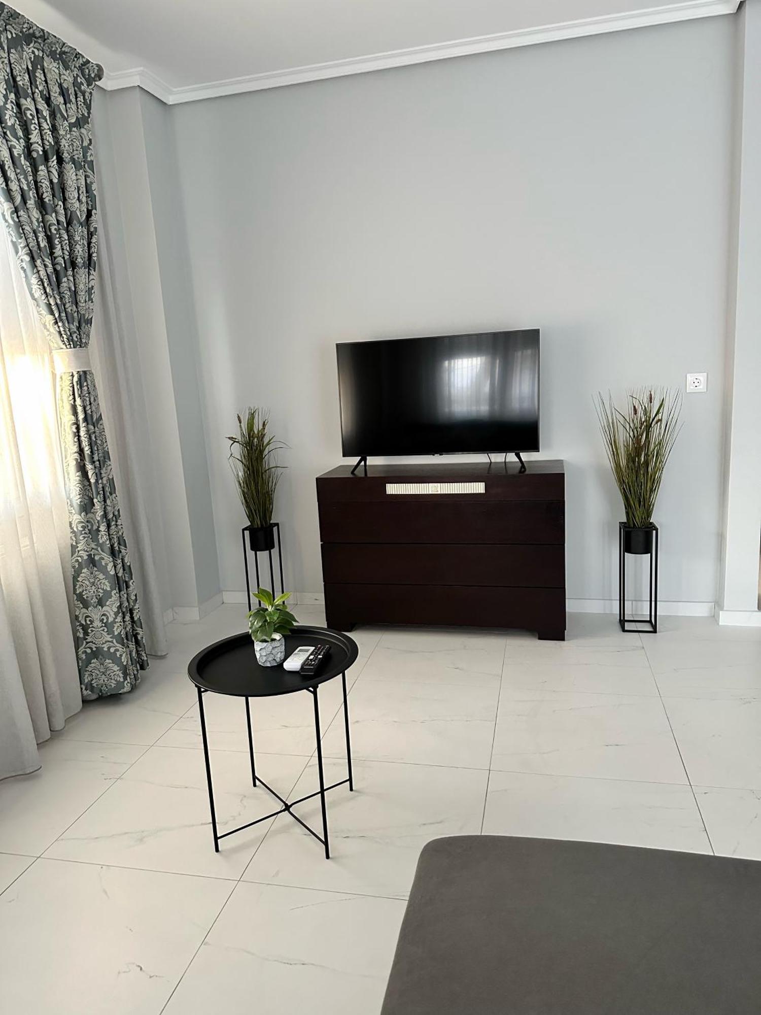 Eden Suite Paralia Bagian luar foto