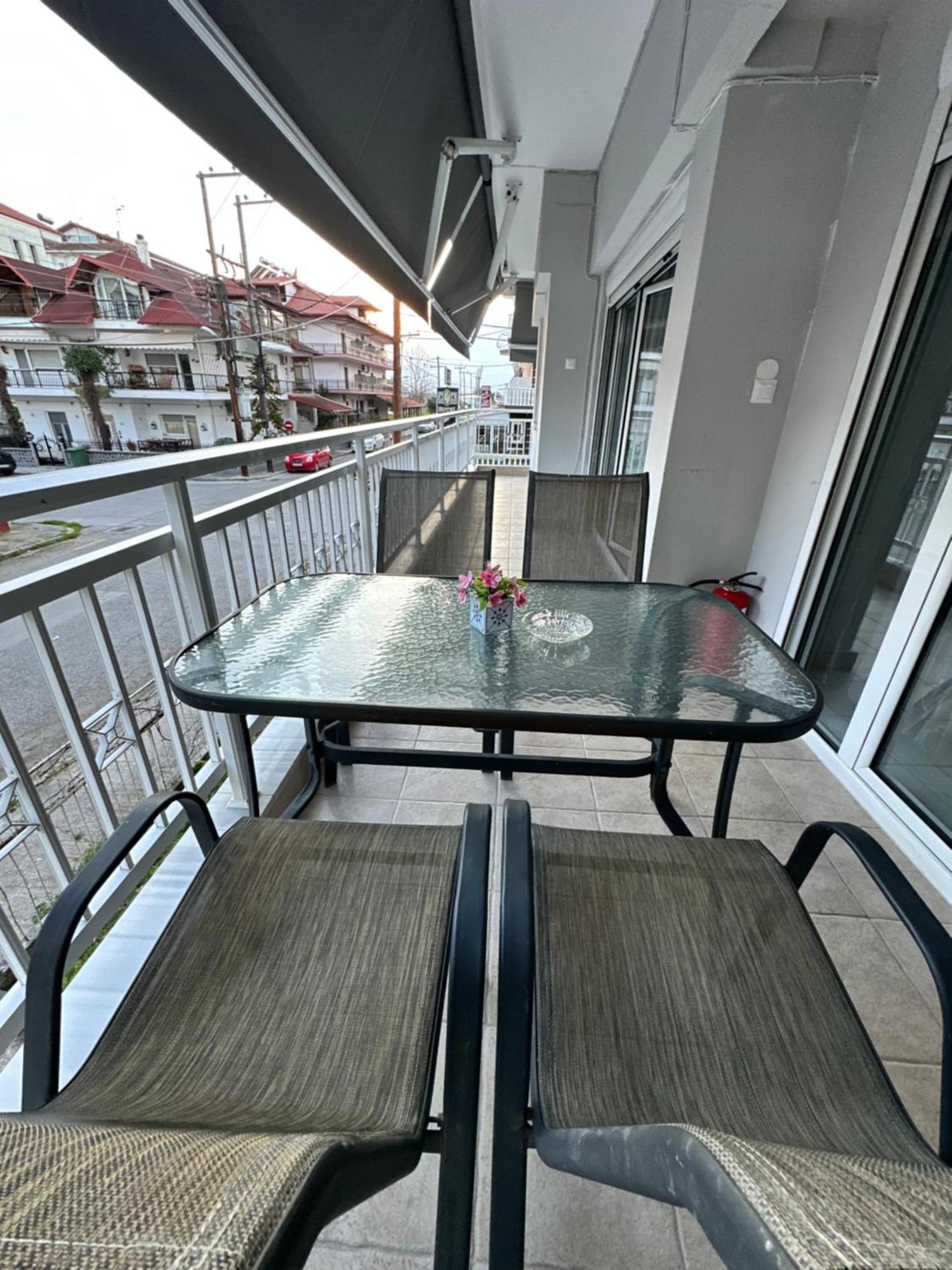 Eden Suite Paralia Bagian luar foto