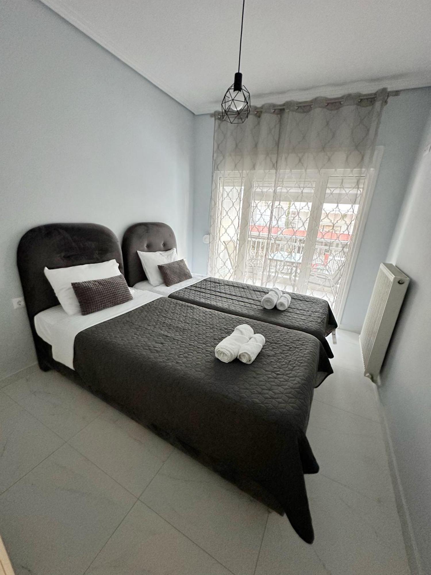 Eden Suite Paralia Bagian luar foto
